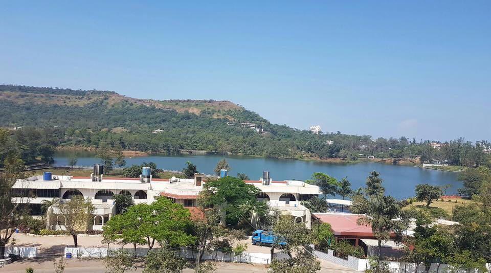 Savshanti Lake Resort Saputara Ngoại thất bức ảnh